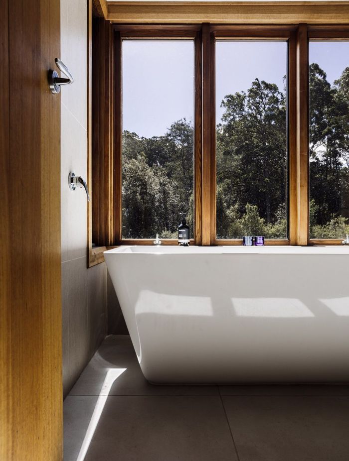 Blackwood Rest by Bijl Architecture | Photography by Adam Gibson