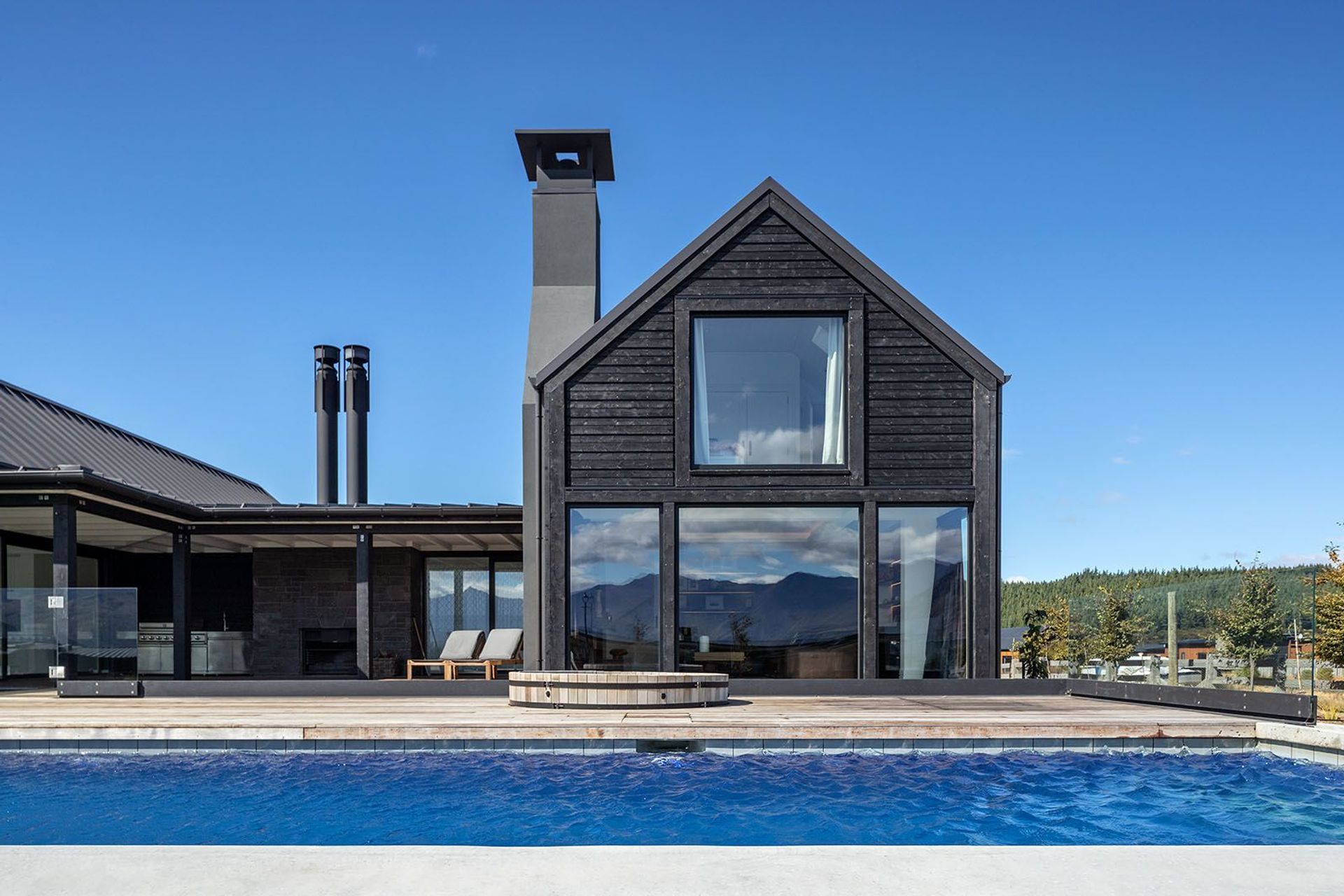 Burnt larch weatherboards are just one of the fine features of Mt Gold House in Wanaka. | Photography: Simon Devitt