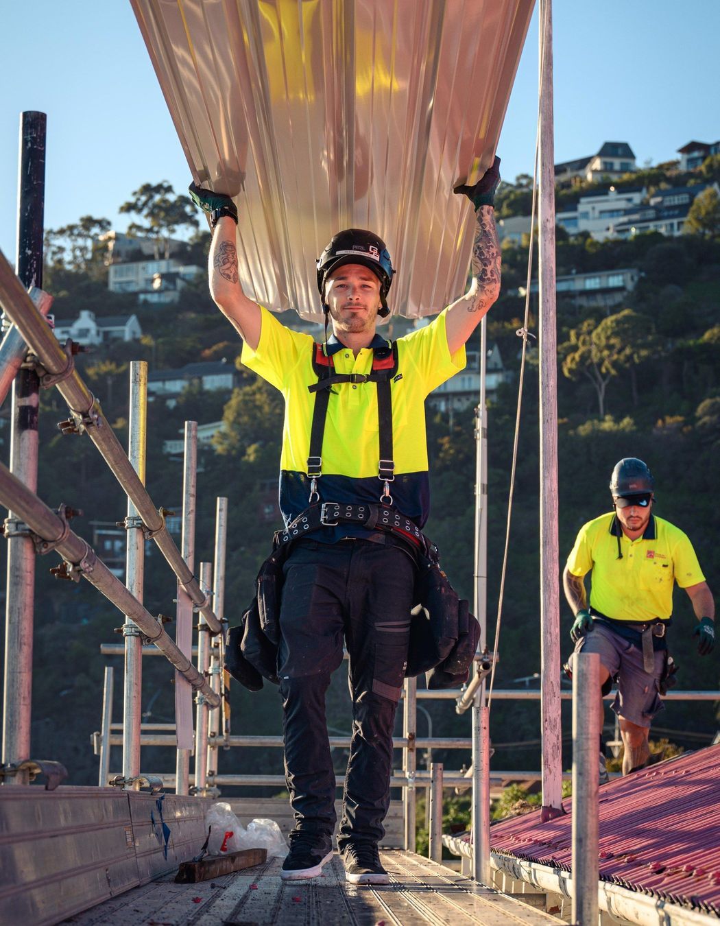 Graham Hill Roofing's team of installers, hard at work. | Photography: James Munro from Itch