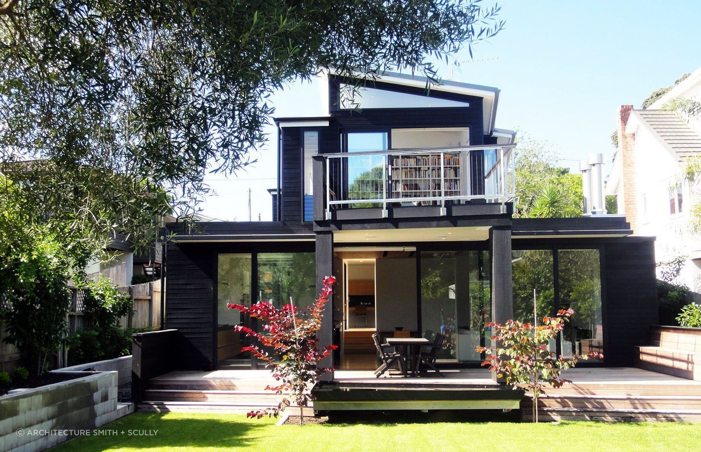 The garden view of this contemporary home in Point Chevalier shows just how well the whole house opens up to sunlight and its surroundings.