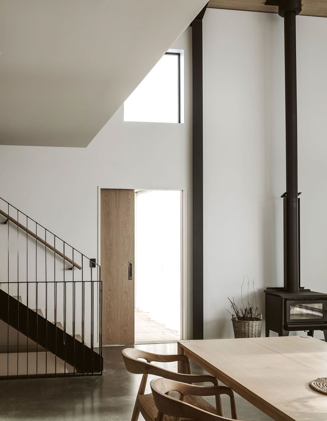 “The budget and timeline were slightly elevated compared to some builds due to the high level of finishes employed and the intricate finishing involved,” says Joseph.