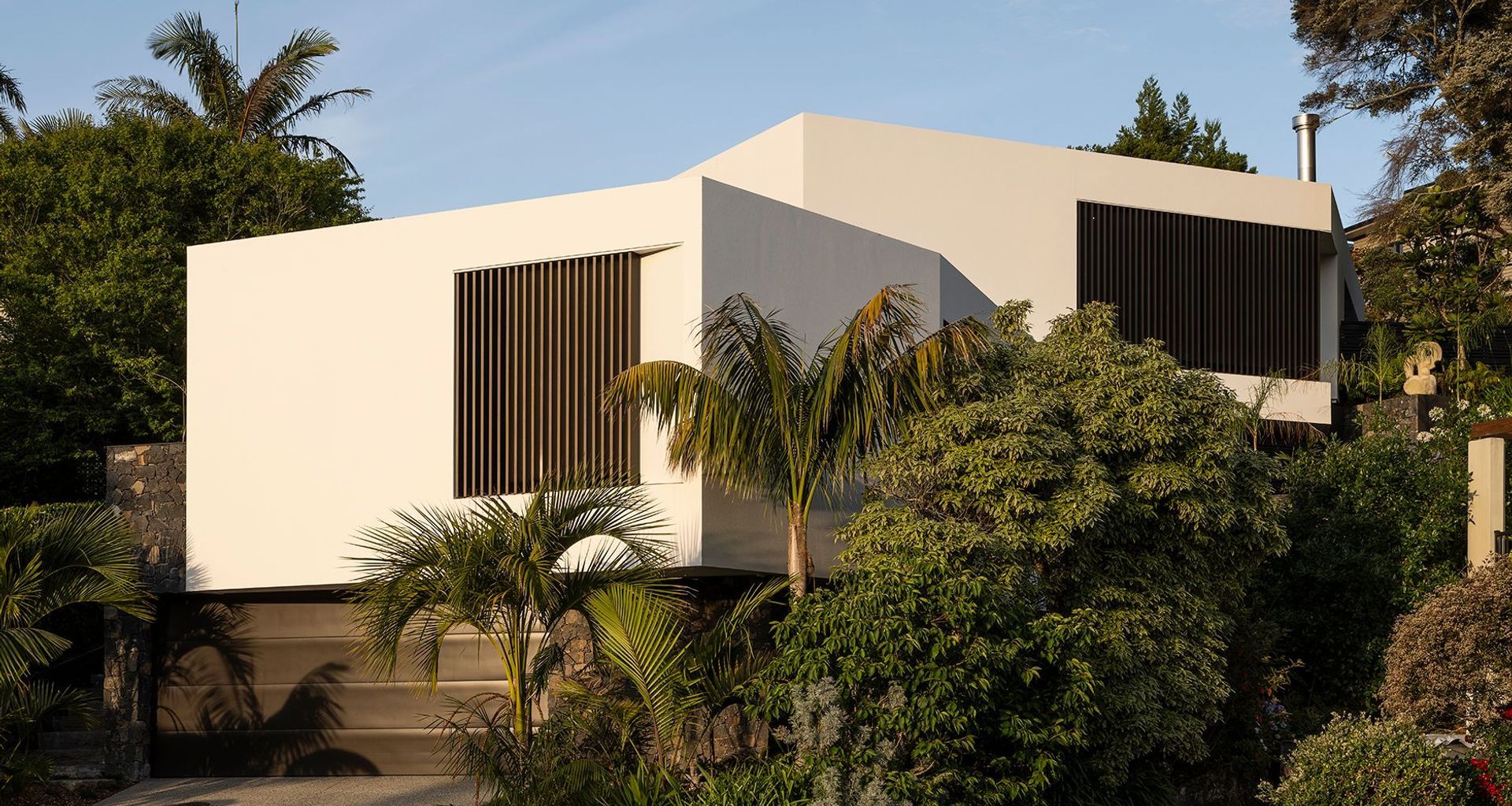 Designed by Young + Richards and built by QBS IT, this Orakei, Auckland masterpiece was a finalist in the 2025 Home of the Year awards and won the Reader’s Choice award.