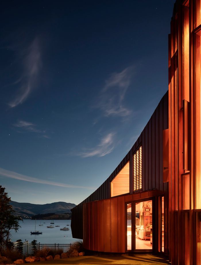 “The location is obviously very special. Looking across the water, there’s nothing like it,” says Aaron. “It’s very rare to get a site like this so we understand the responsibility to get something sitting on the landscape in a way that’s not obtrusive and that ultimately will settle down over time, blend in and look the part.”