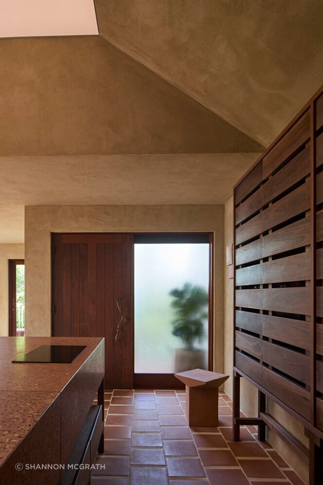 HeckerGuthrieByronBayResidencePhotoCreditShannonMcGrath26.jpg