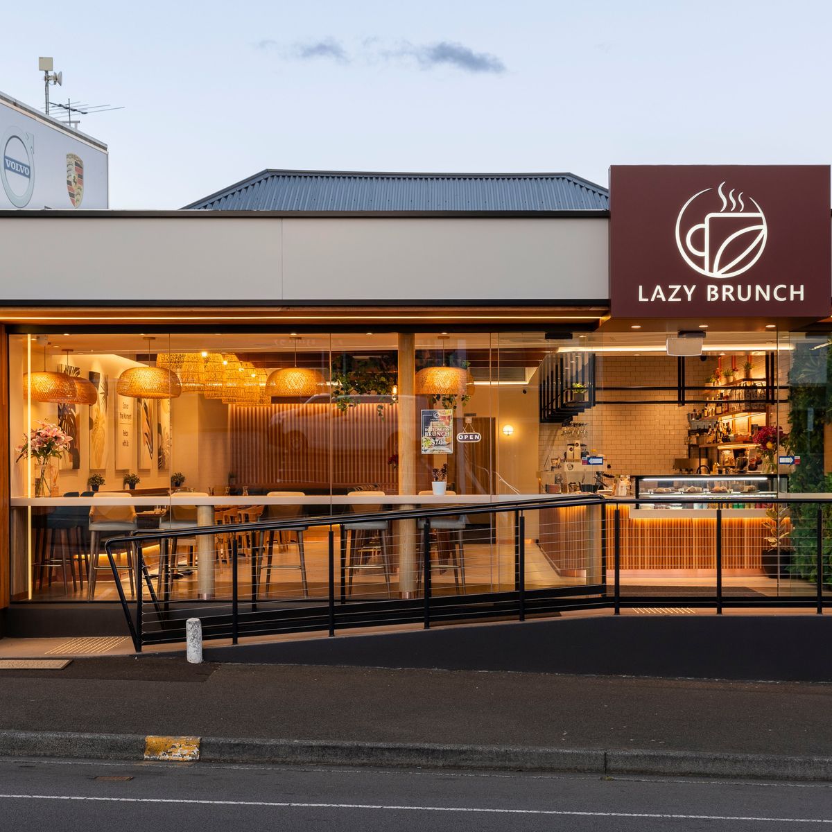 This bright, relaxed, open-plan cafe prioritises natural, quality materials
