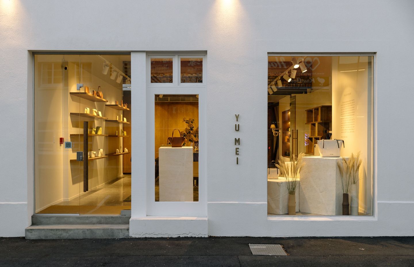 Parkside Quarries' limestone was a primary material for this commercial fit out in Newmarket.