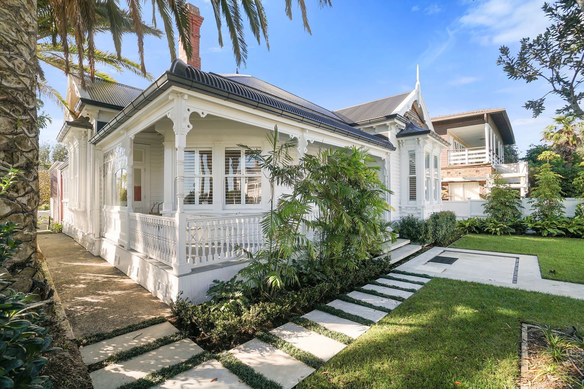 This renovated villa in Herne Bay has irresistible historical charm.