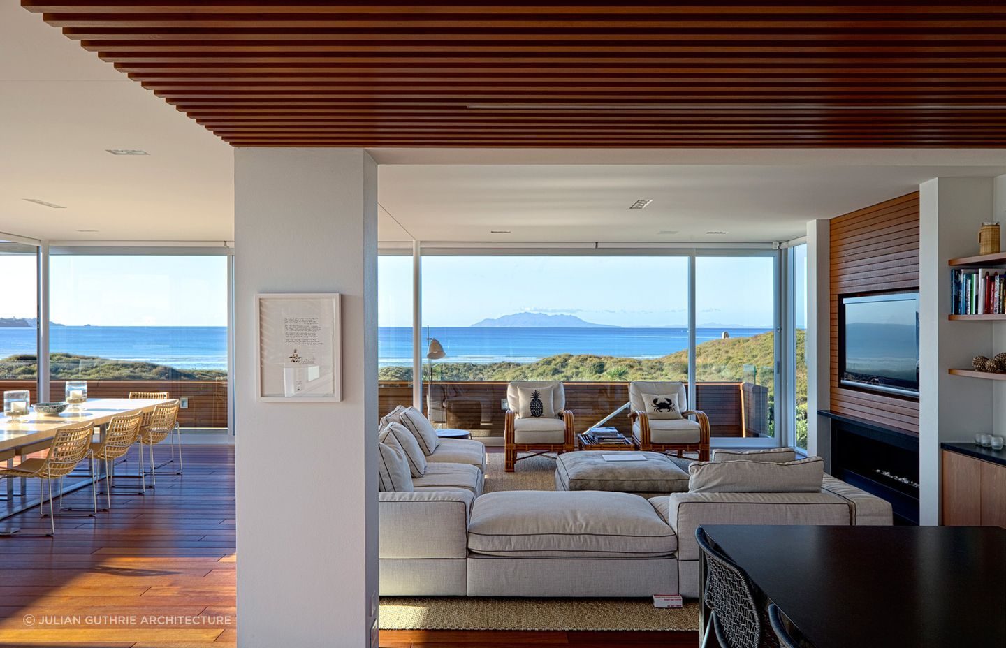 Comfort combined with unobstructed views like this epitomise the very best in holiday home design. | Photography: Patrick Reynolds