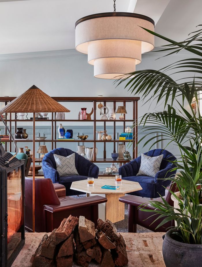 George's lounge and dining at Osborn House, Bundanoon.