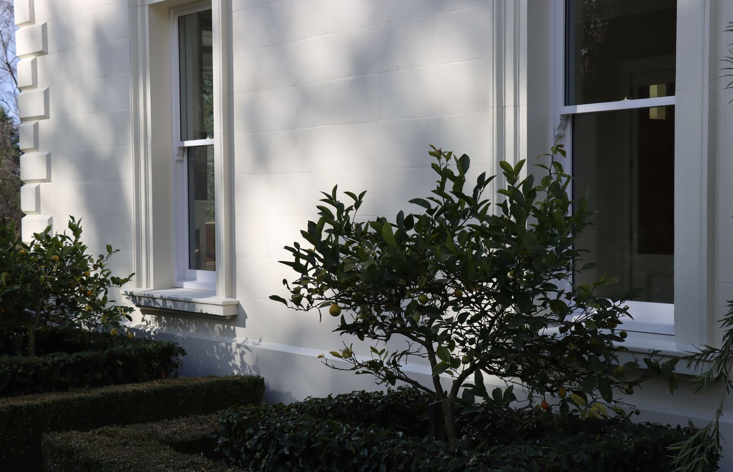 The Willowpark Homestead utilised limestone on the exterior, sills, window and door jambs, caps and corner stones.
