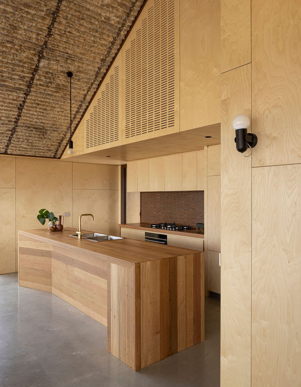 Coopworth, Tasmania by FMD Architects | Photography by Dianna Snape