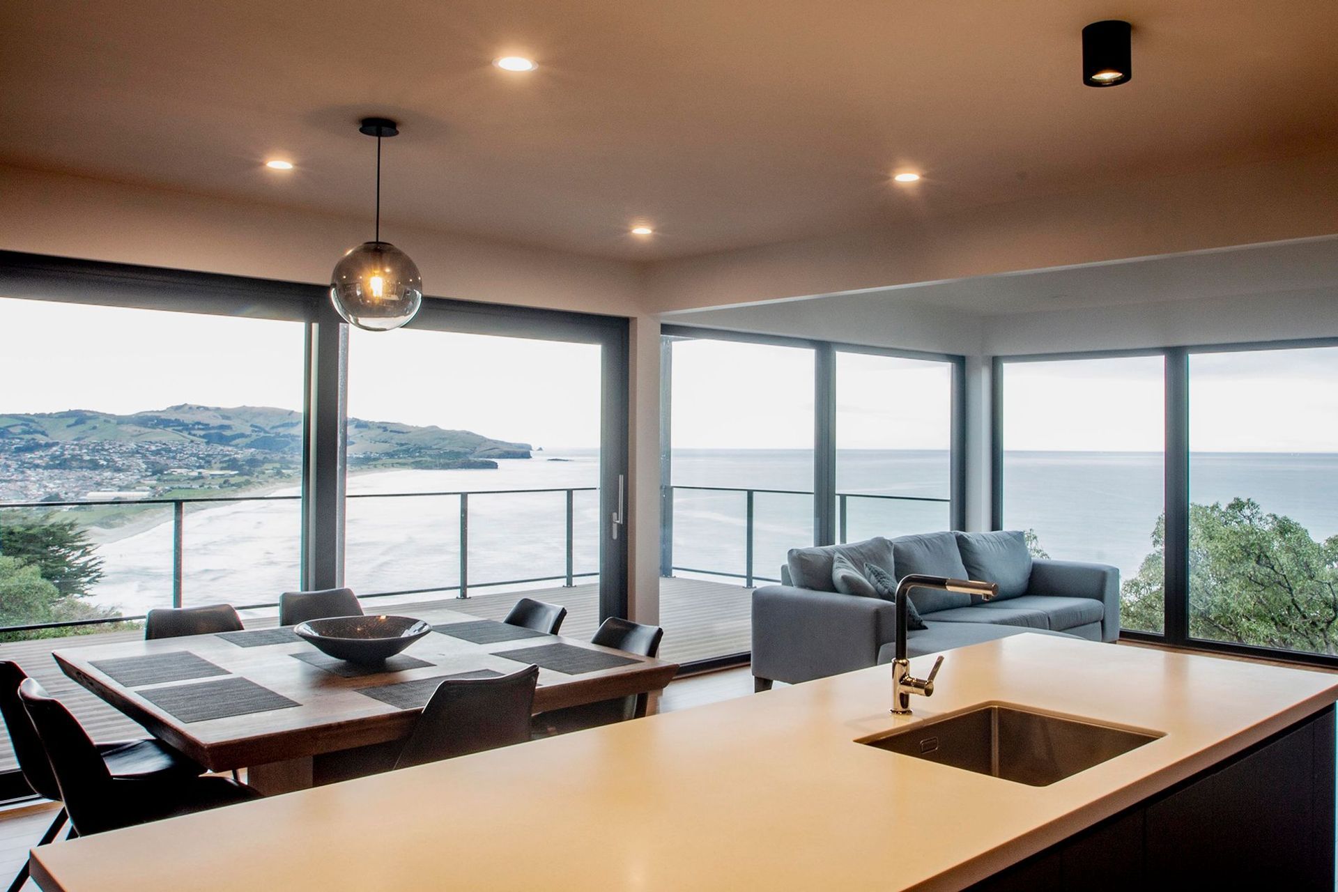 An airtight interior means these exceptional views can be enjoyed in comfort right throughout the year.