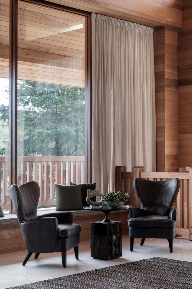 Guests can take their pick of seating options – from the bench seats to lounges and occasional chairs.