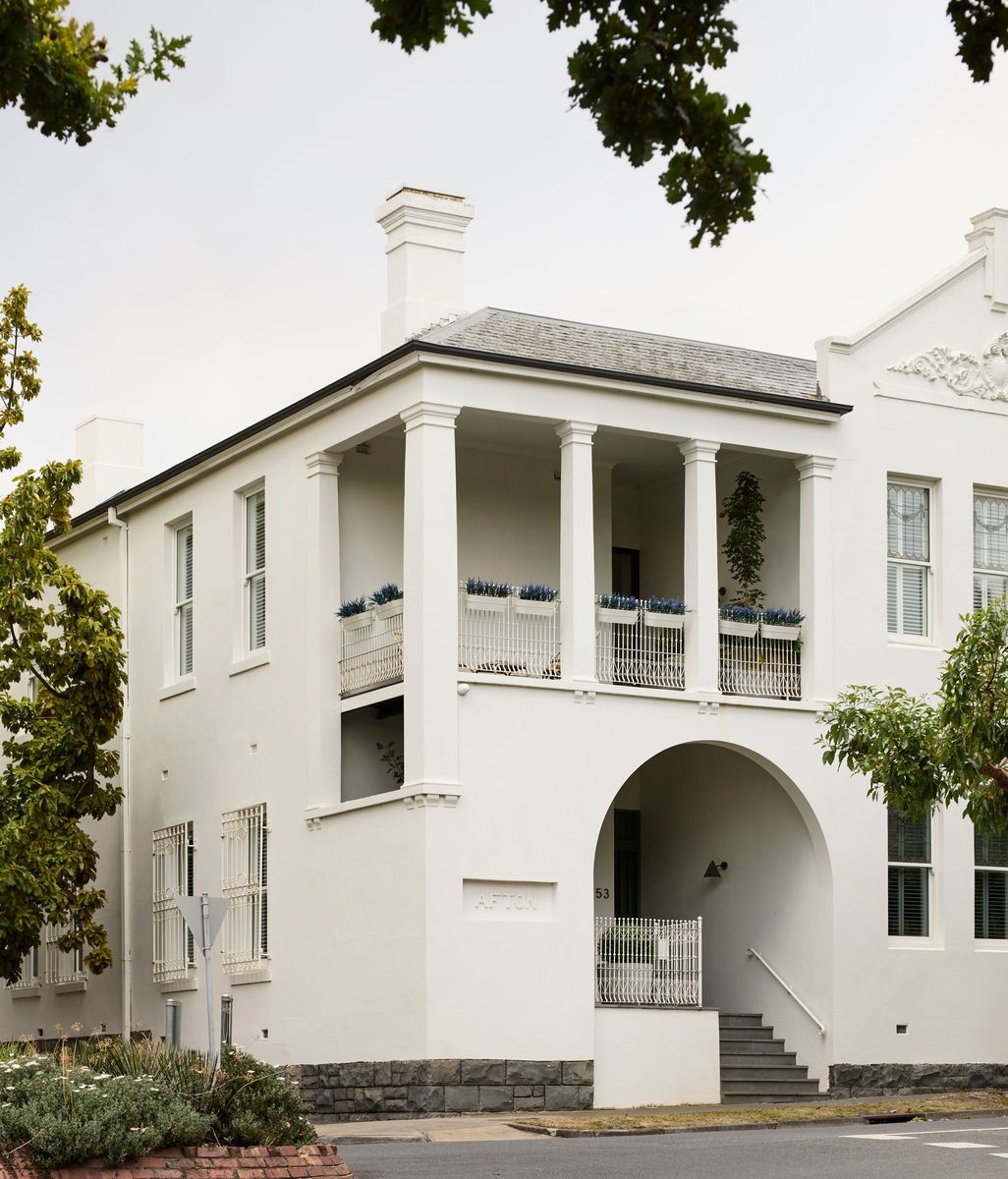 Merging old and new: the sensitive renovation of a charming Victorian-era home