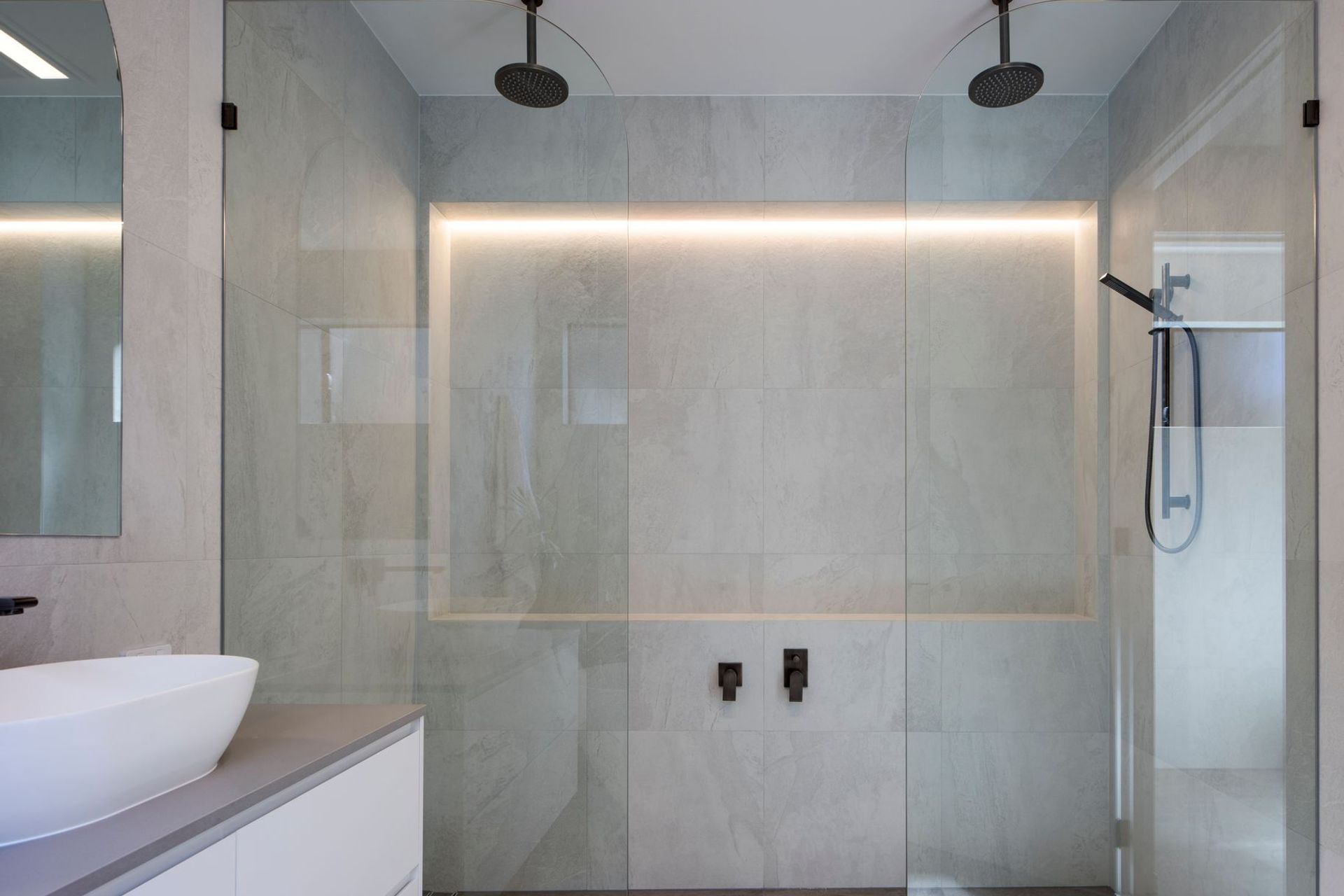 LED lit recessed shower | Photography: Lucas Muro