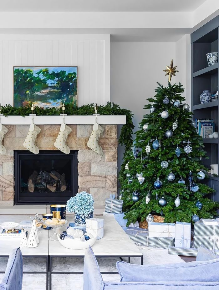 imgi2sun-drenched-coastal-family-home-sydney-blue-and-silver-christmas-tree-living-room-1.jpg