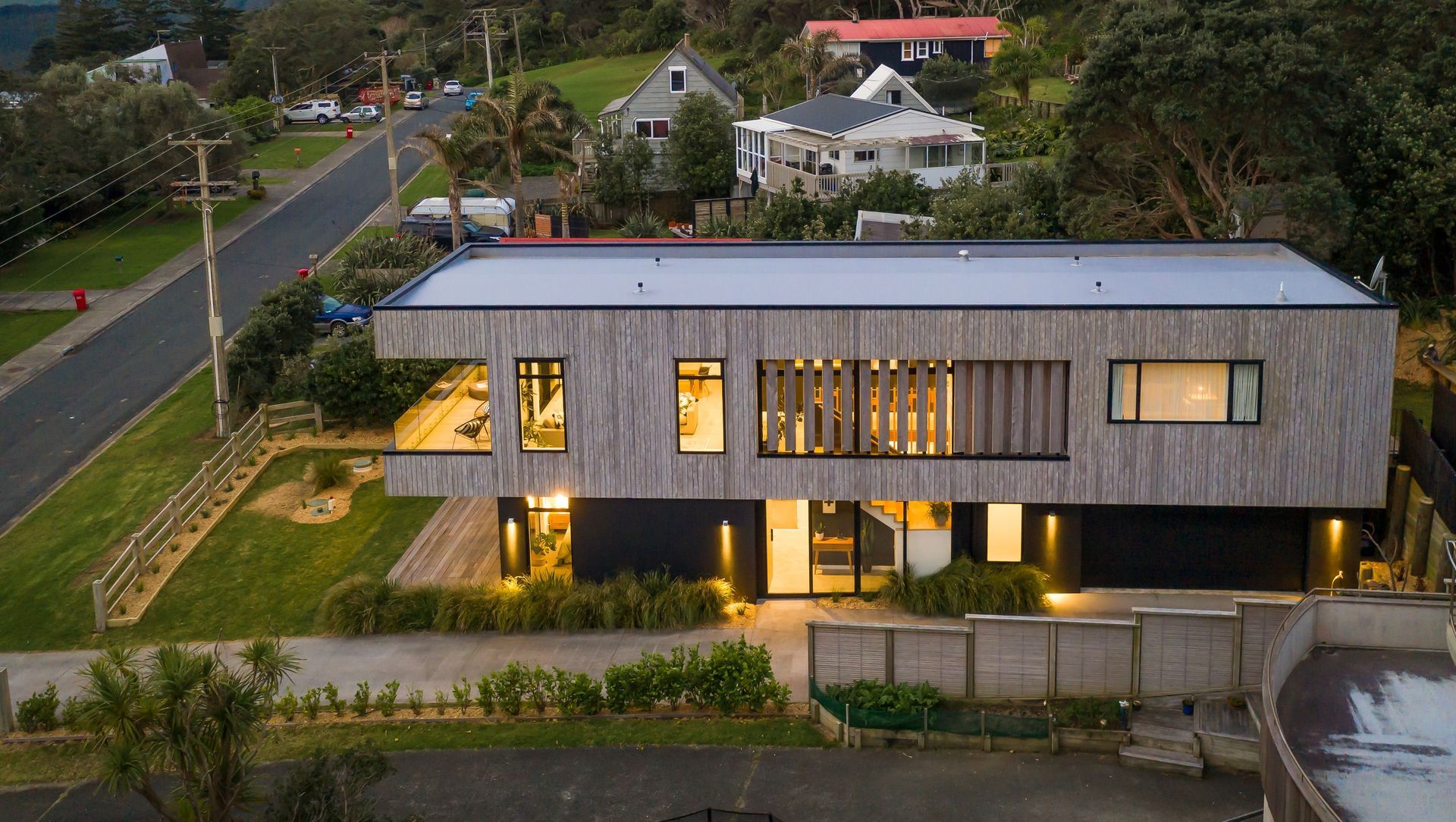 Maori Bay House banner