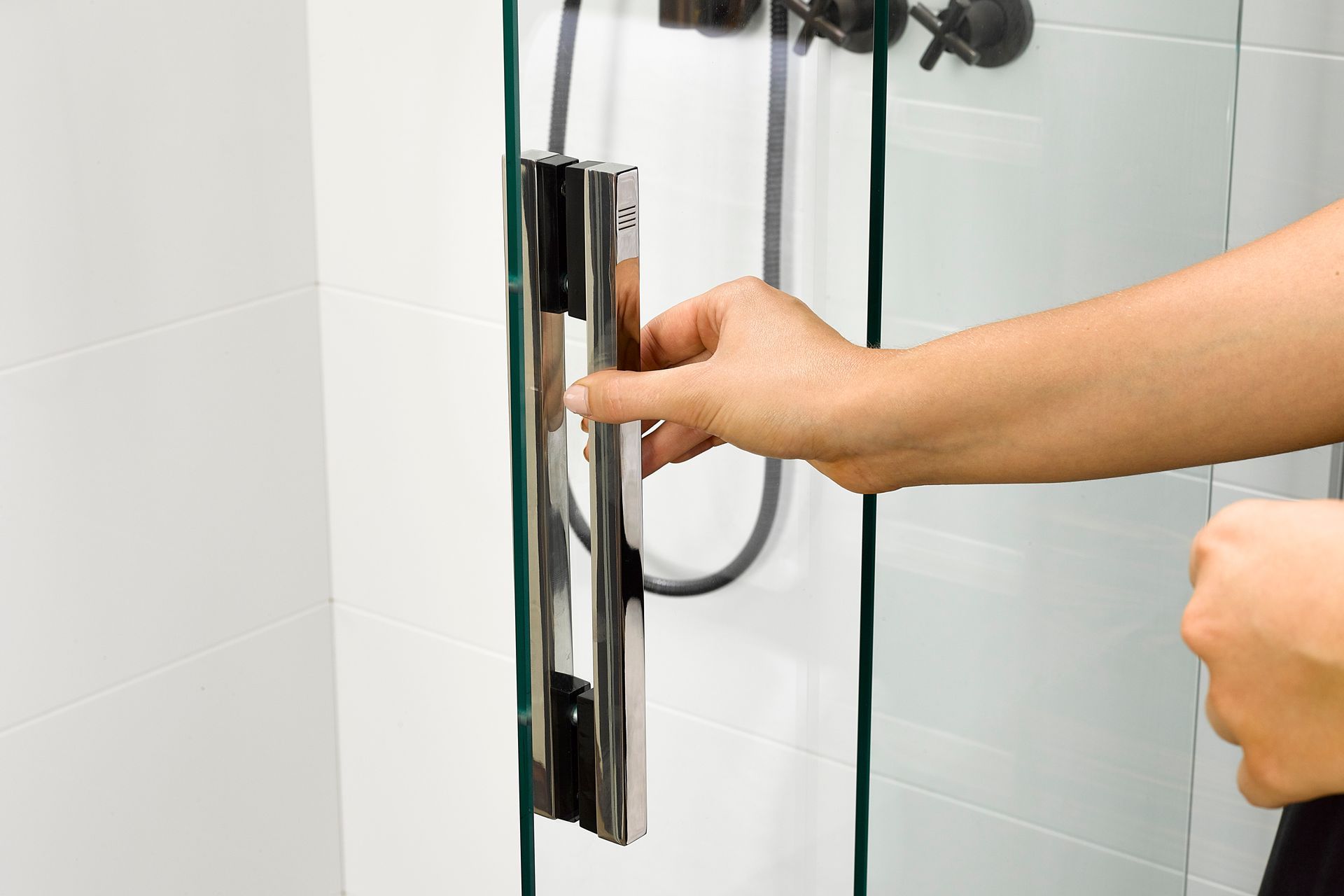 Polished, solid stainless steel handles.