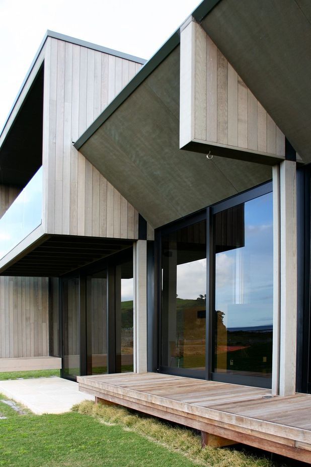 Omaha Beach House by Daniel Marshall Architects