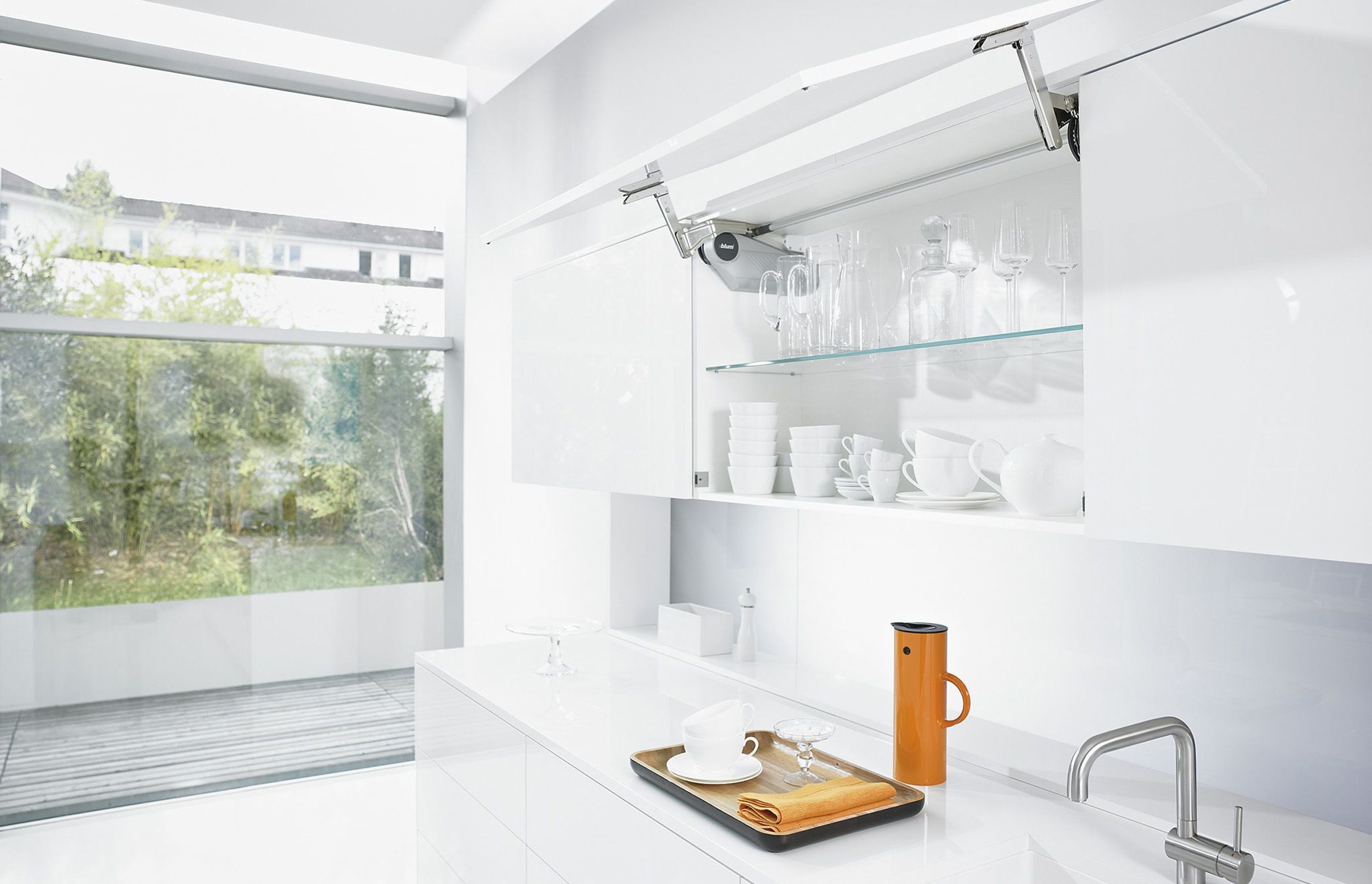 AVENTOS HS - Up &amp; Over Lift System