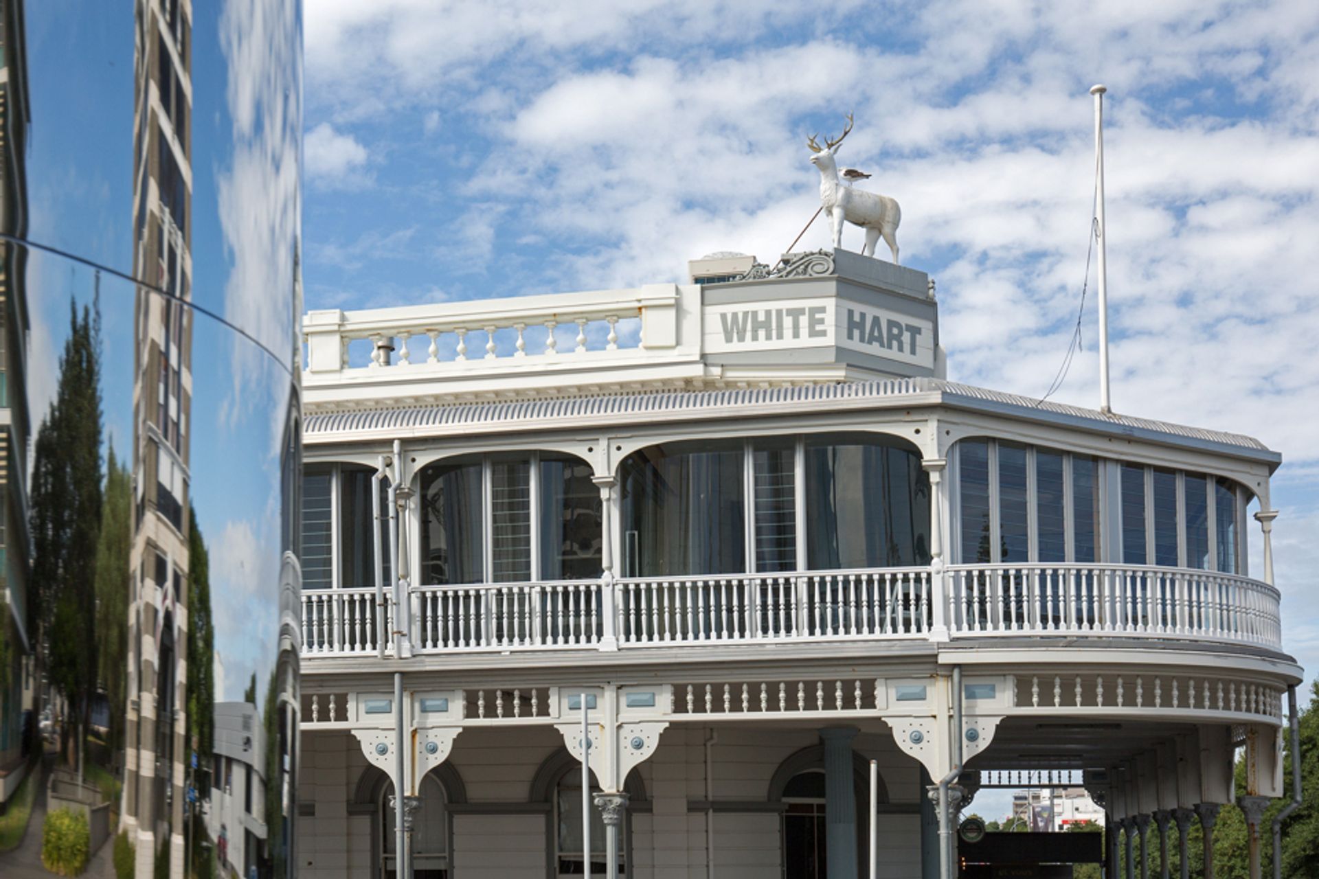 White Hart Hotel by Bonnifait + Giesen.