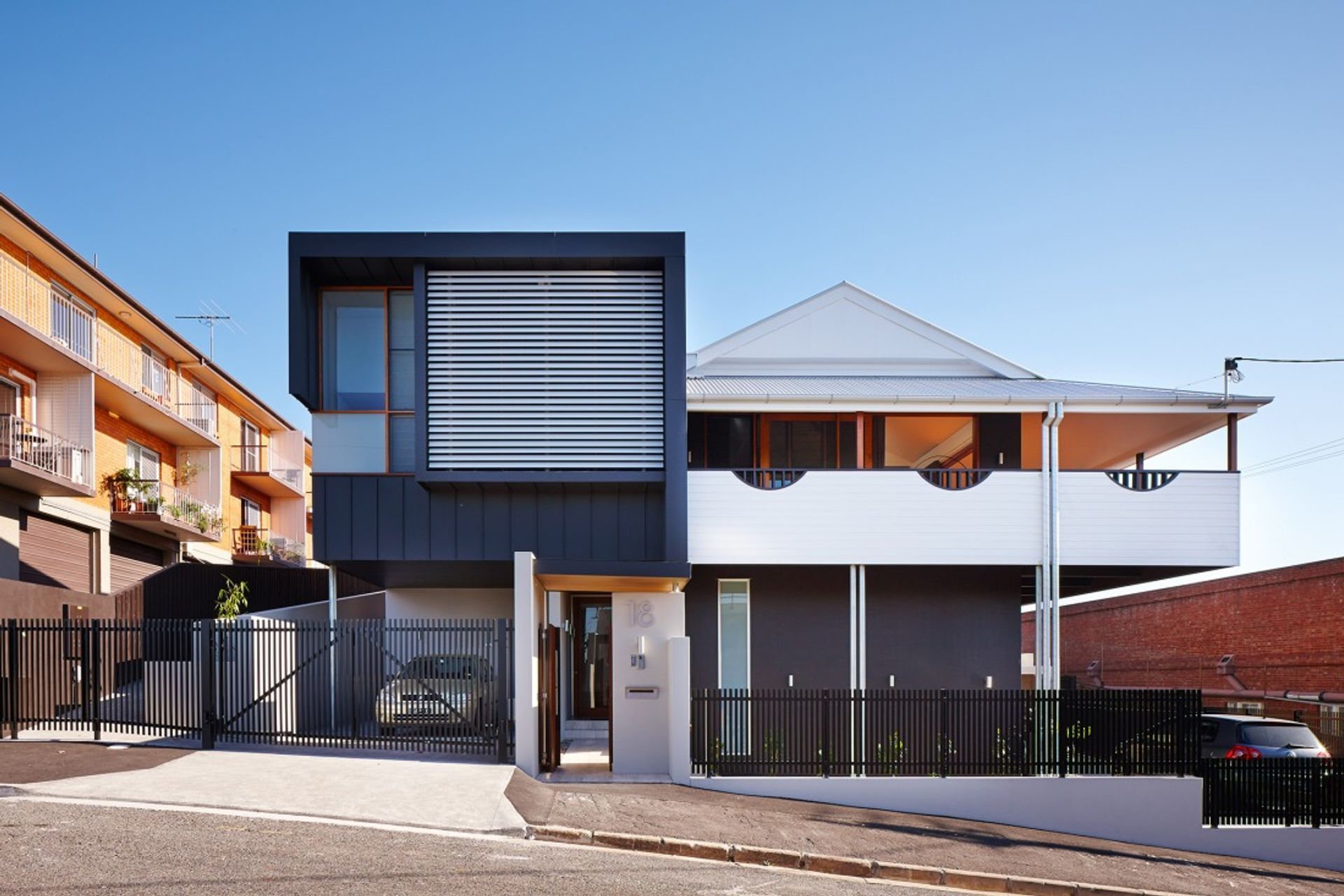 Retractable Sun Louvres is the latest innovation from Louvretec