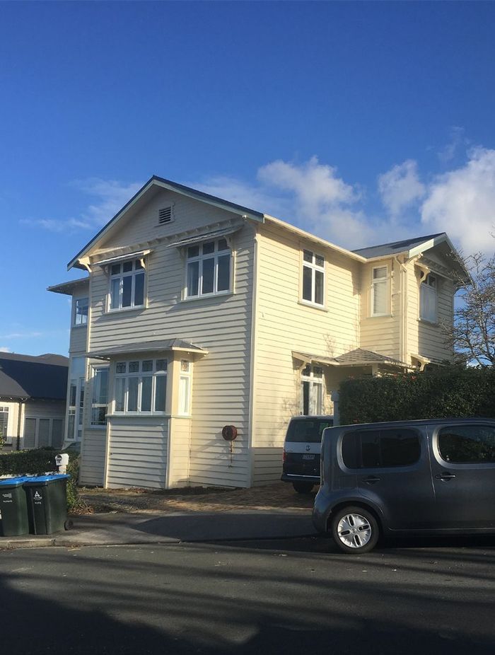 The house before it was temporarily moved to make way for a new basement.