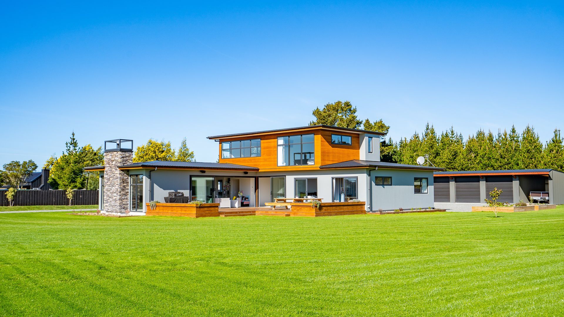 New Build in Mandeville video