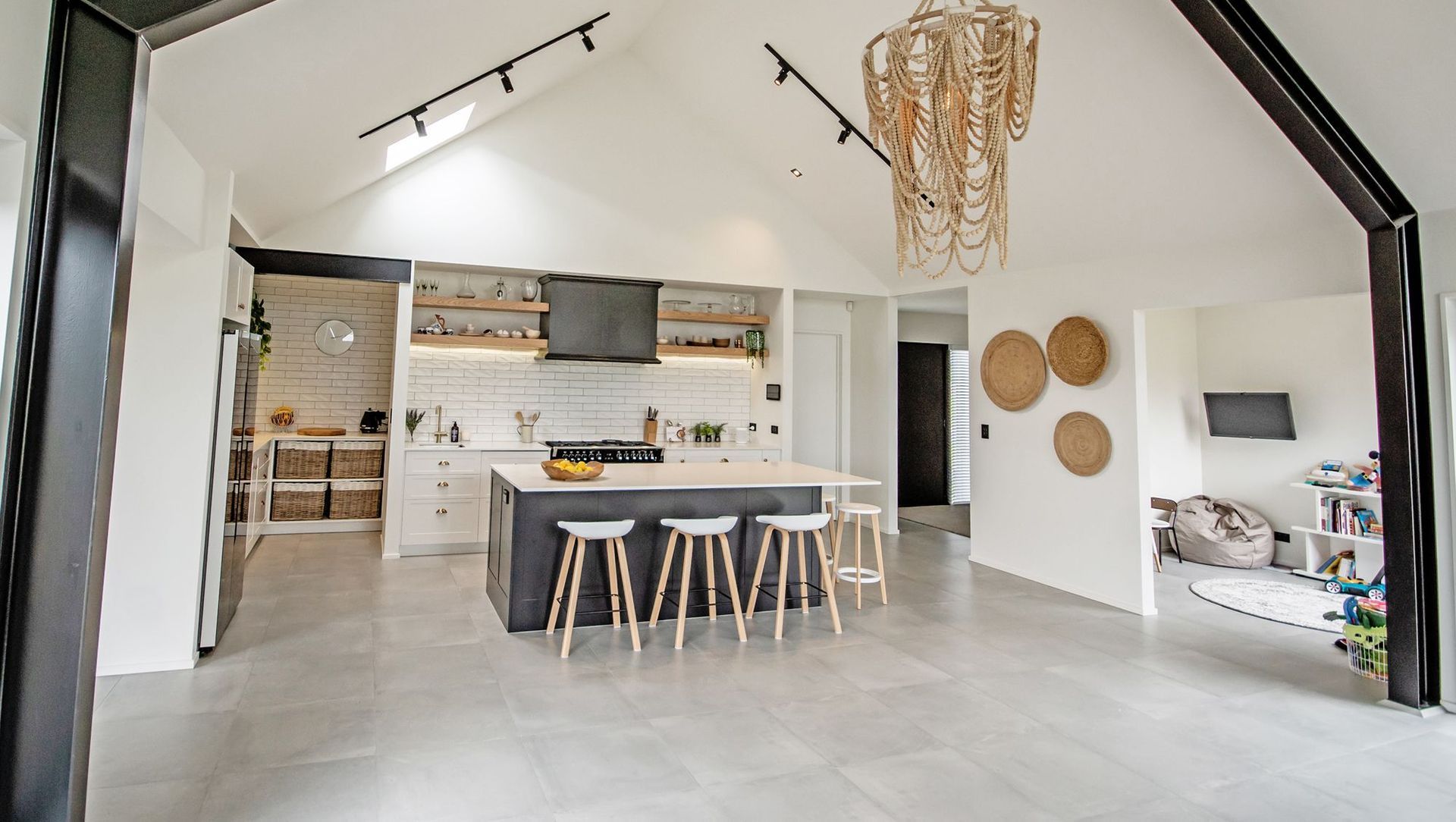 Silver Peaks Drive banner