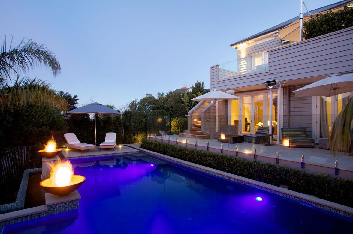 Resort Style Pool - Northcote