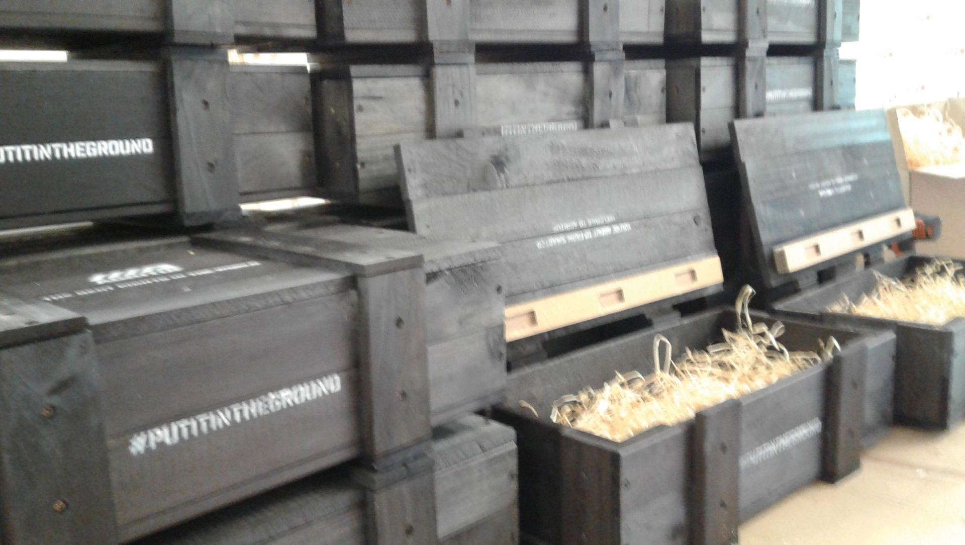 Custom build crates banner