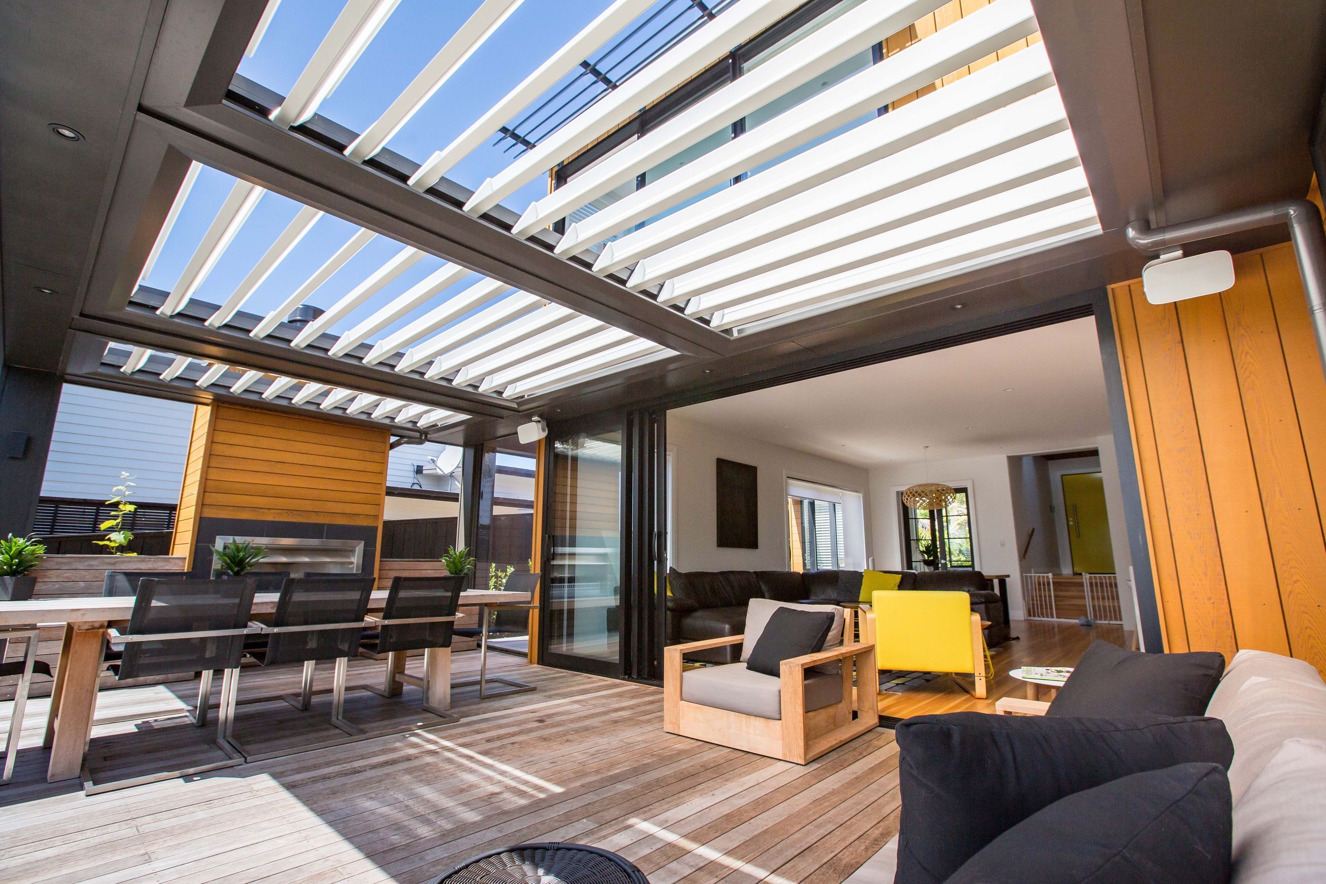 270 Translucent Opening Roof
