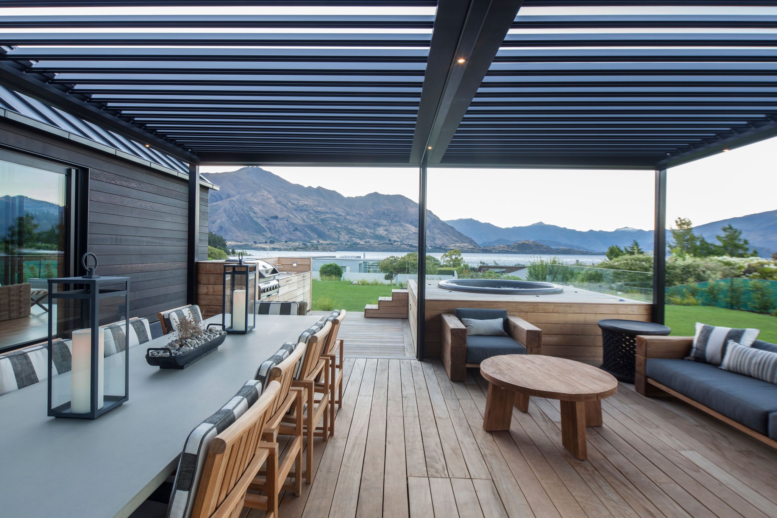 Locarno RLX200 Louvre Roof System
