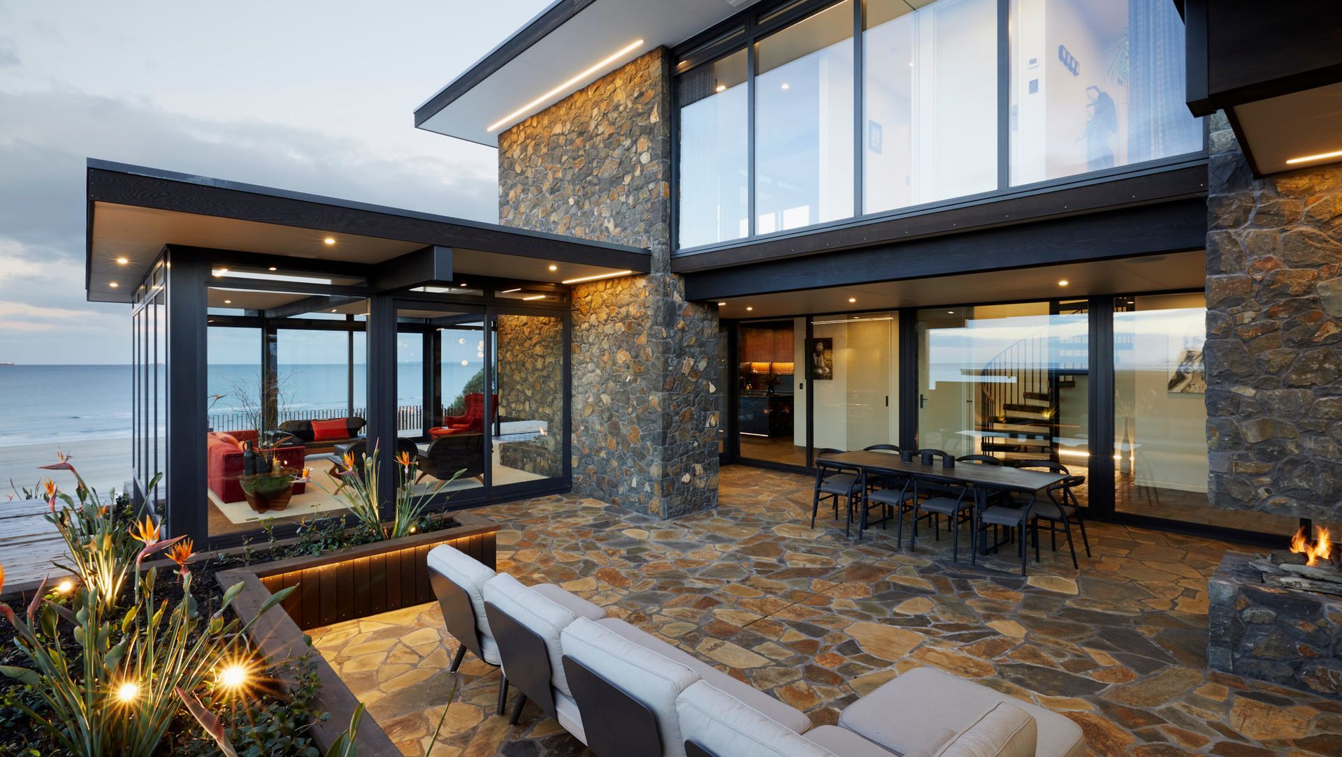 Beachfront Living banner