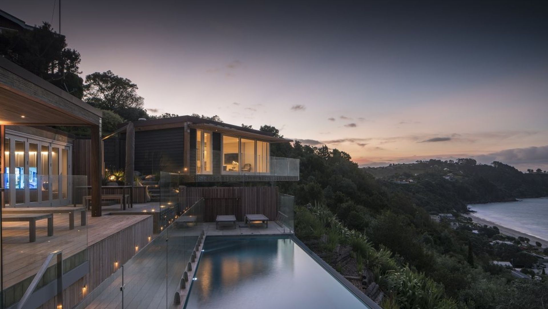 456 Studio & Pool - Waiheke Island banner