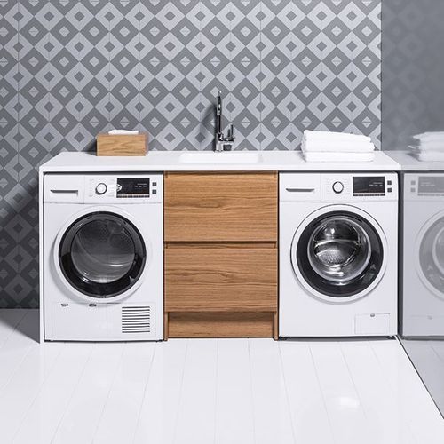 600 Laundry Cabinet