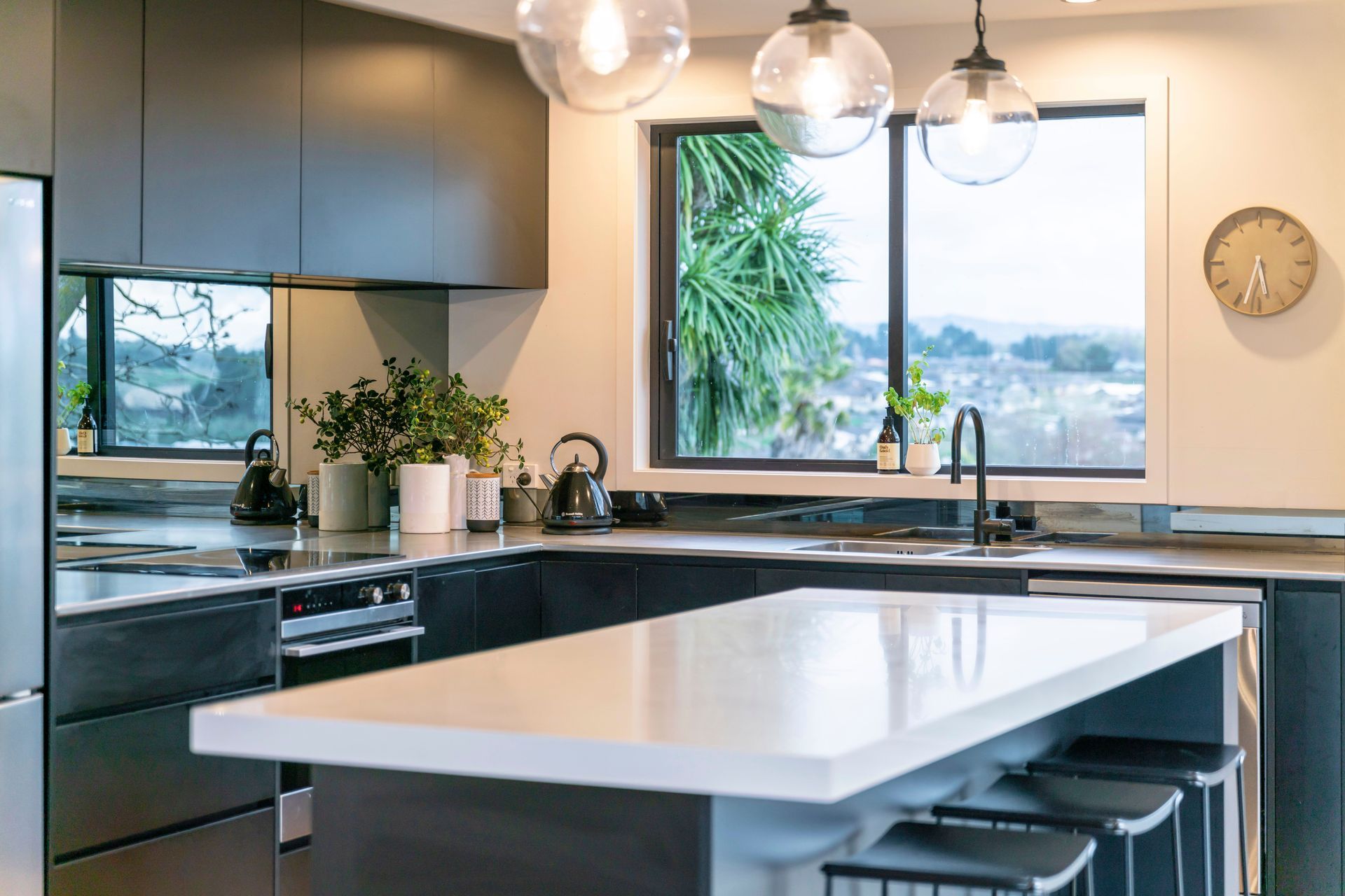 The main, open-plan living/dining/kitchen has been placed on the southern side of the house to take advantage of the elevated views.