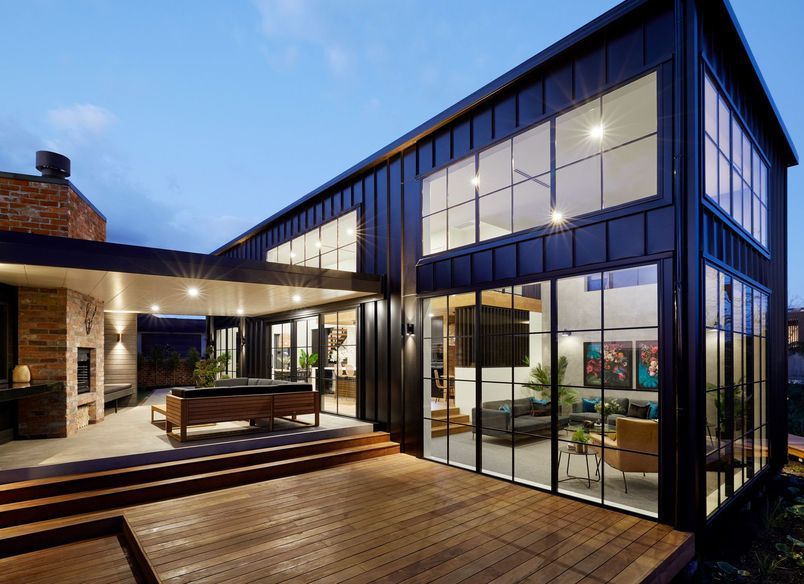 A New Yorker in Hamilton