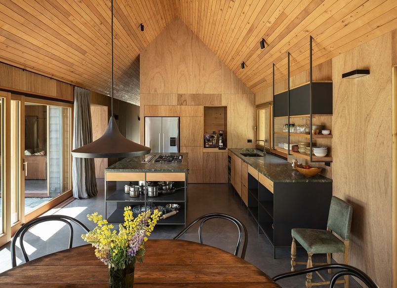 Wanaka Crib: ad-hoc home for the future