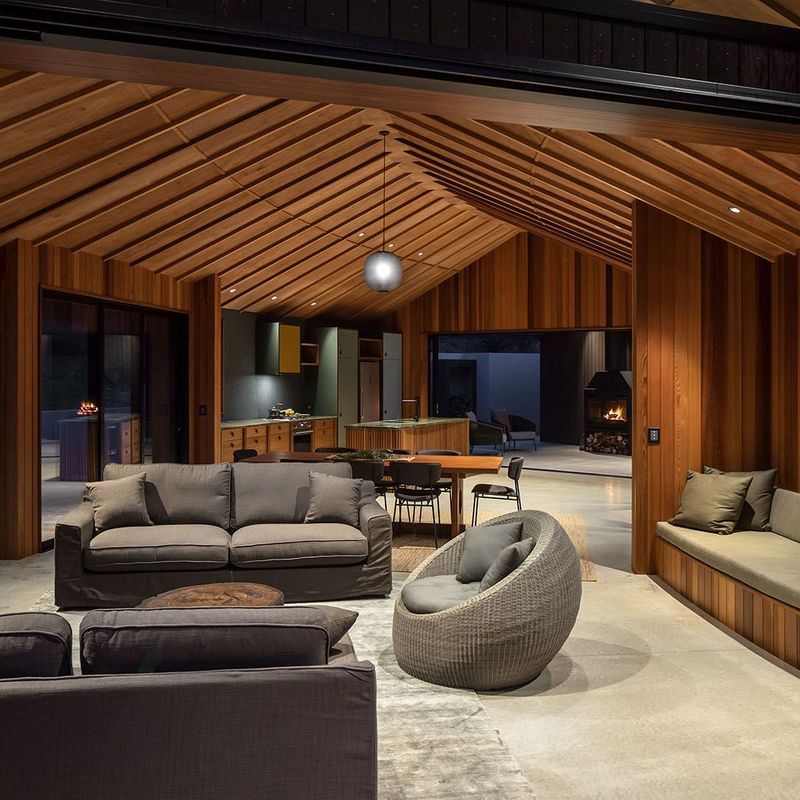 RK Solid Timber Panelling