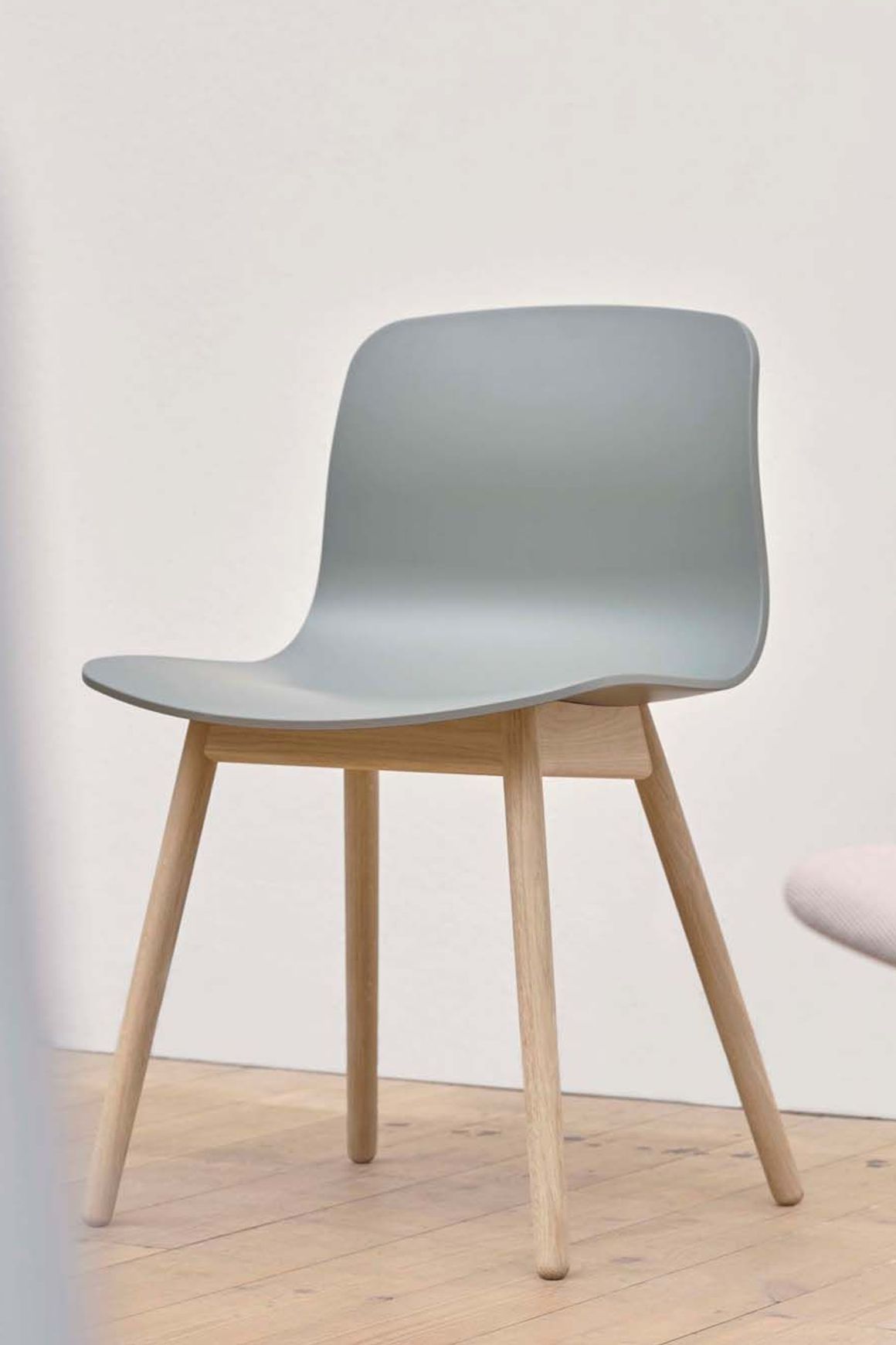 About A Chair AAC12 / AAC13 by HAY