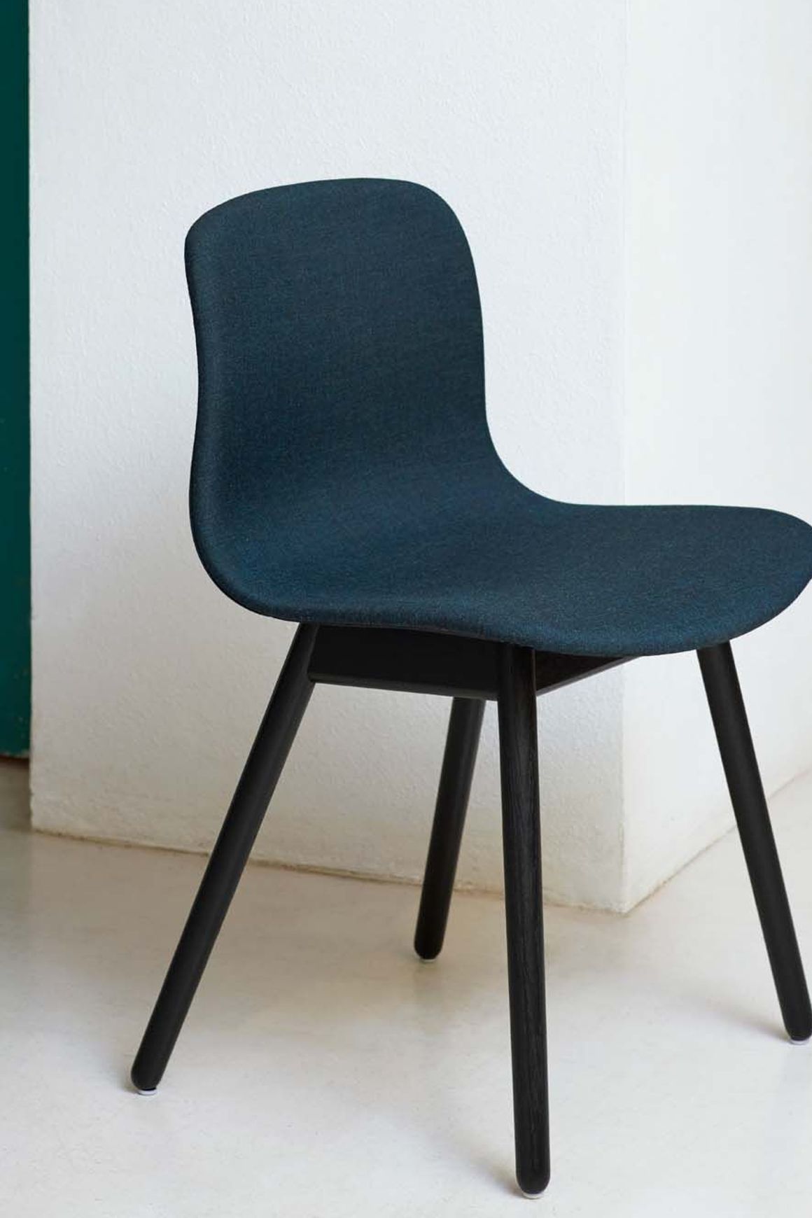 About A Chair AAC12 / AAC13 by HAY