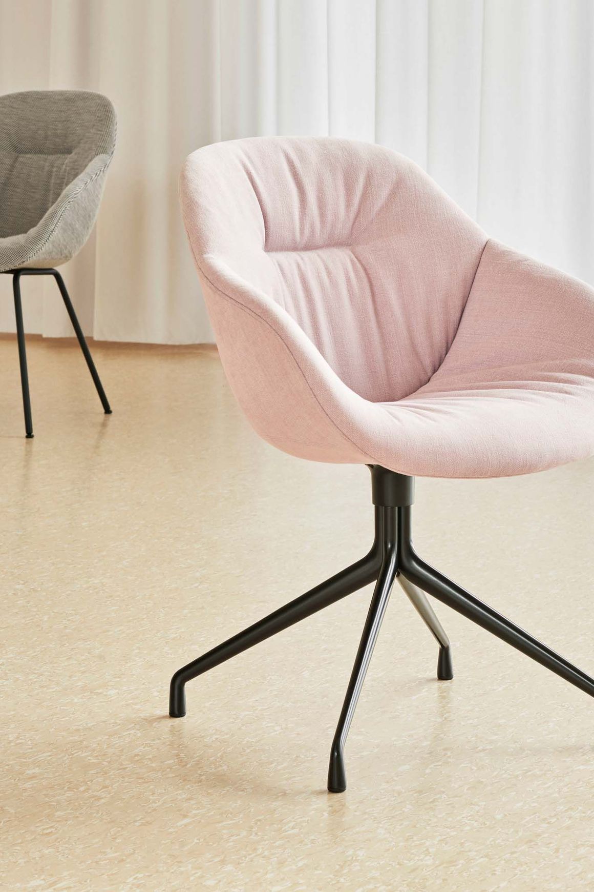 About A Chair AAC121 Soft by HAY