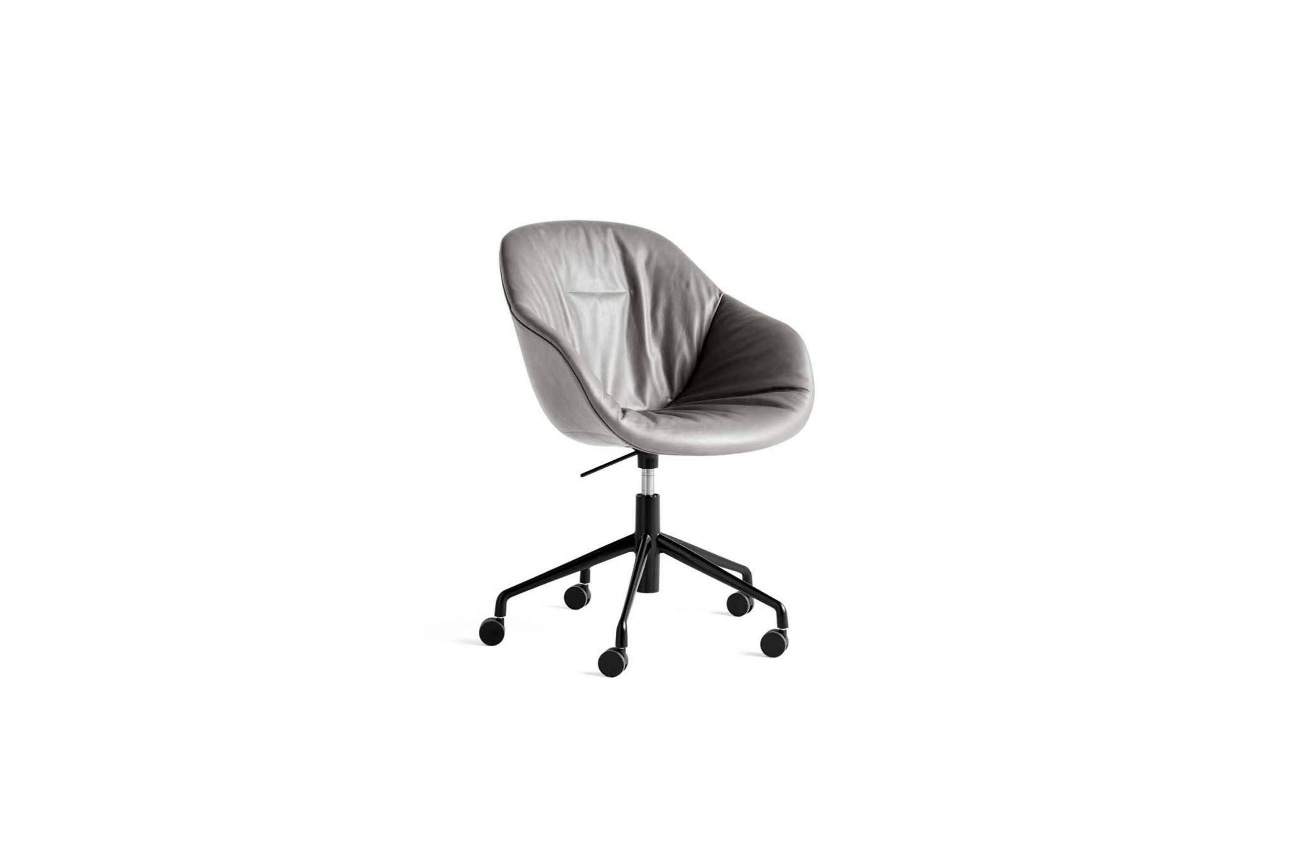 About A Chair AAC153 Soft by HAY
