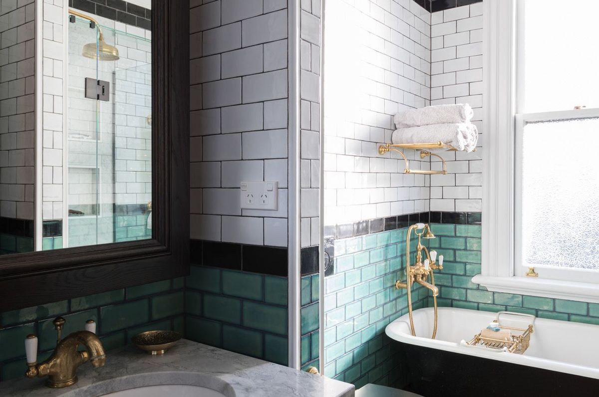 Adelaide Road, Wellington Bathroom
