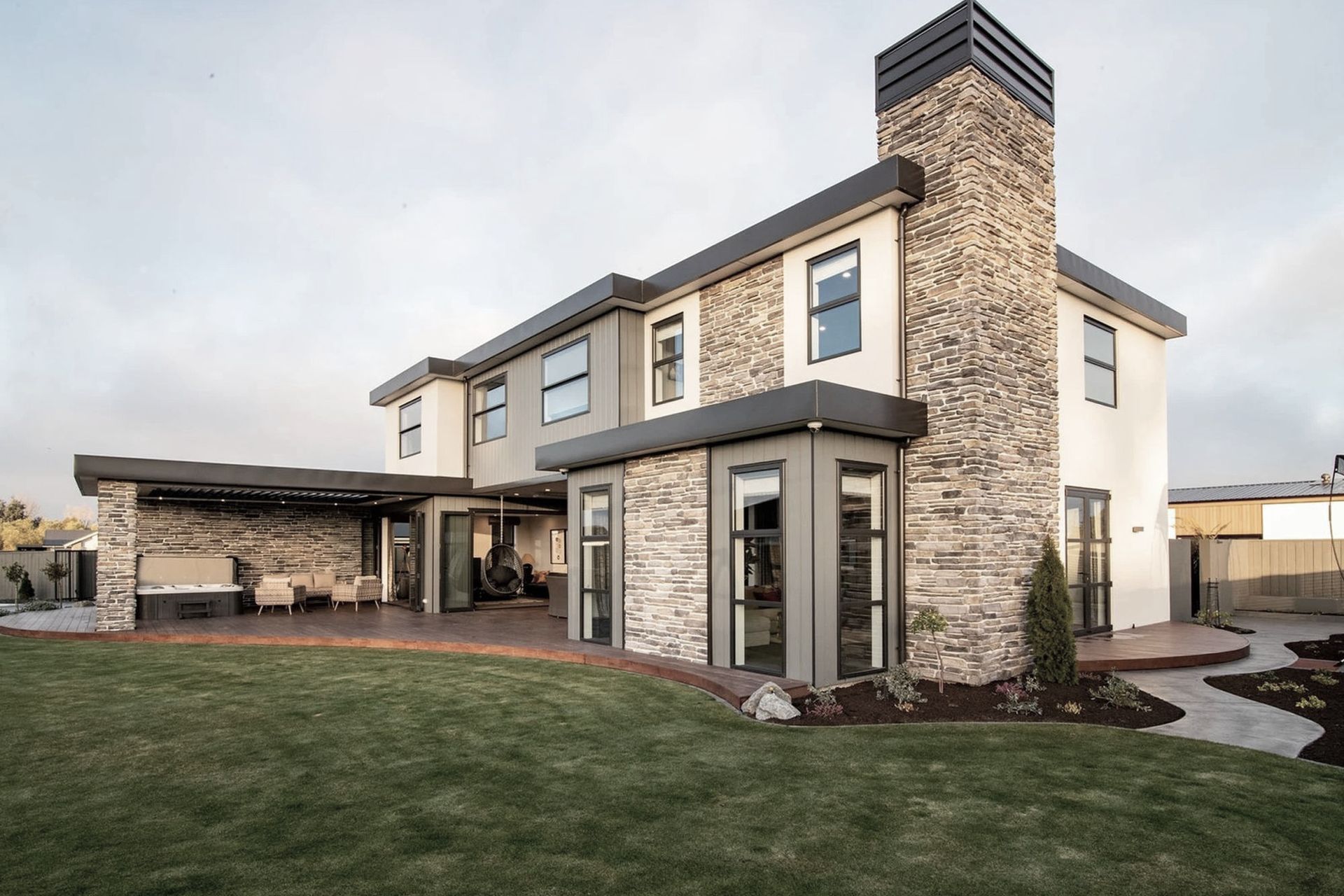 Hero Banner for Tomkies Construction Ltd