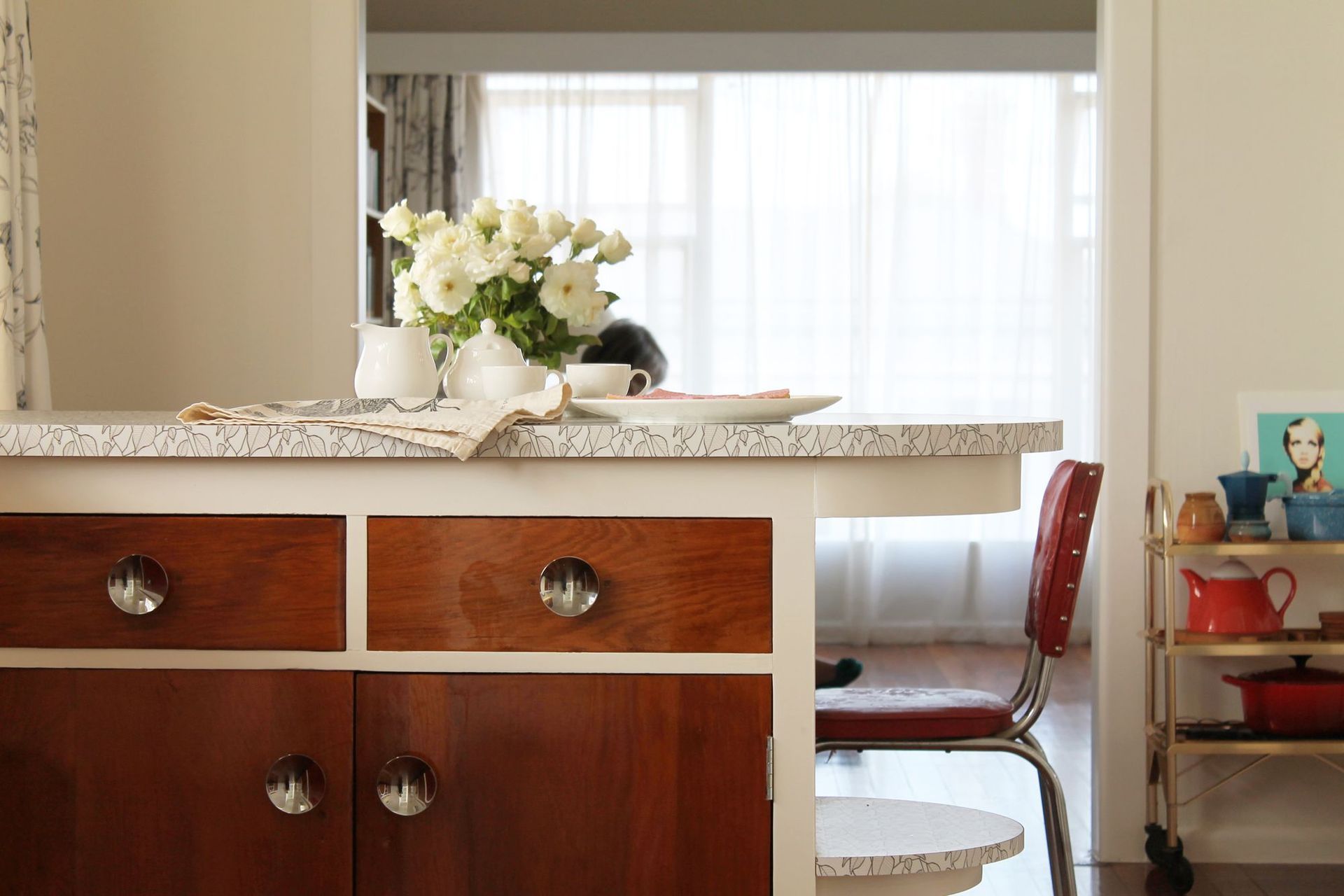 A close up of the Formica custom pattern that we designed and fabricated for the counter using the older manufacturing techniques. 