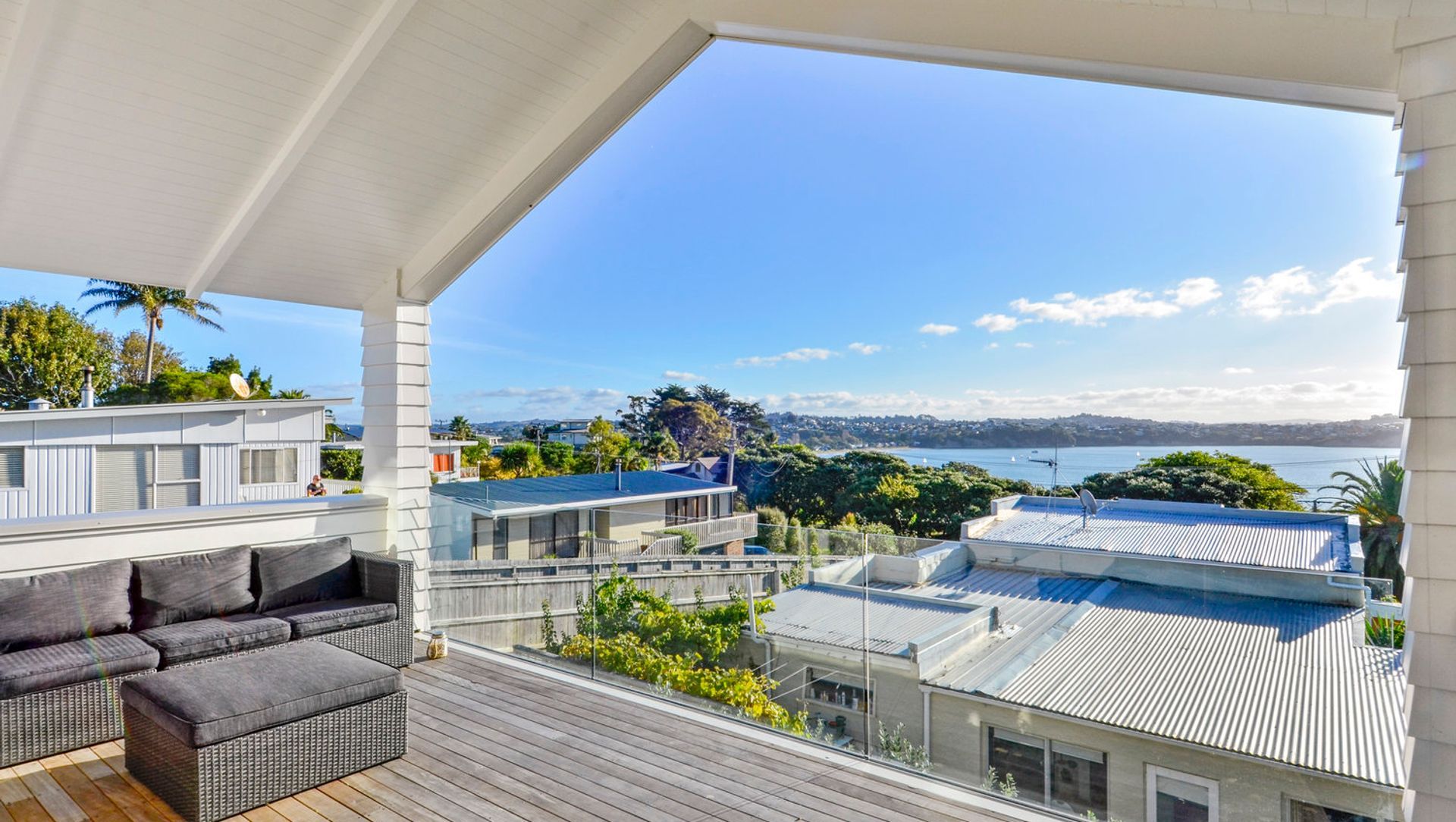 Arkles Bay House banner