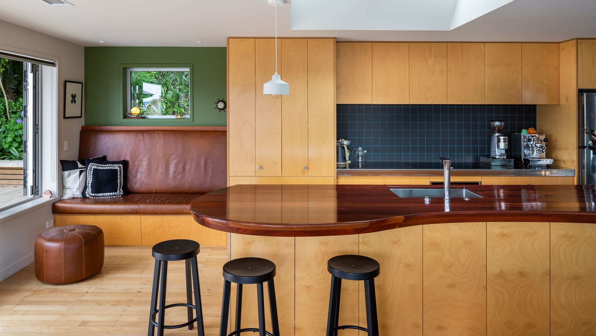 Beach Road Home banner