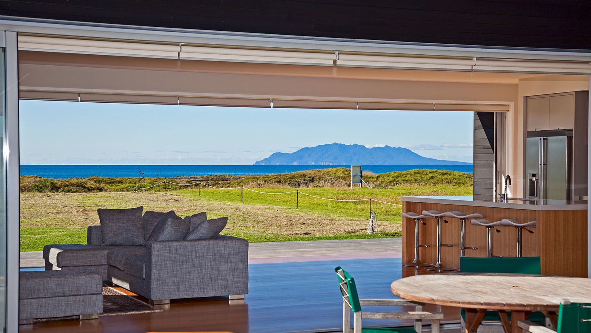 Beachside House banner